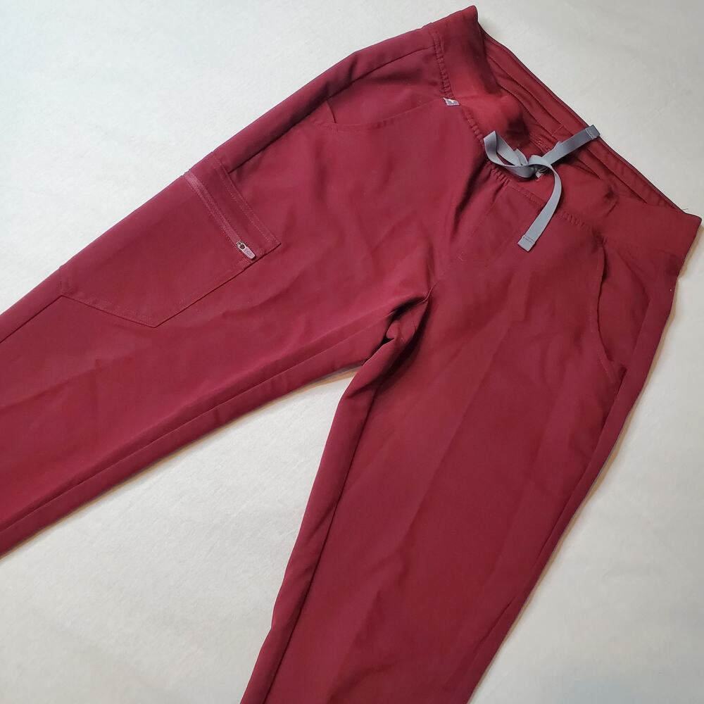 Figs Women's Size XS Zamora Jogger Scrub Pants Red W18SW2005